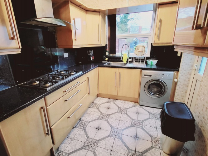 Birmingham, 4 Bedrooms Bedrooms, ,Semi-Detached,Sales,1226