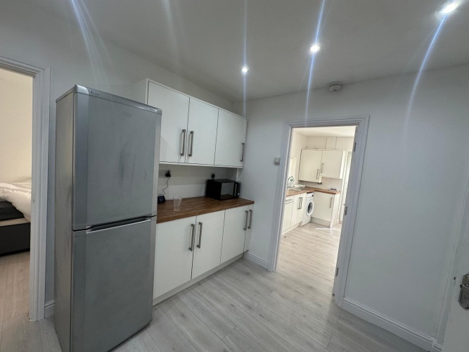 Langdale Road, Birmingham, 6 Bedrooms Bedrooms, ,Semi-Detached,Letting,1290