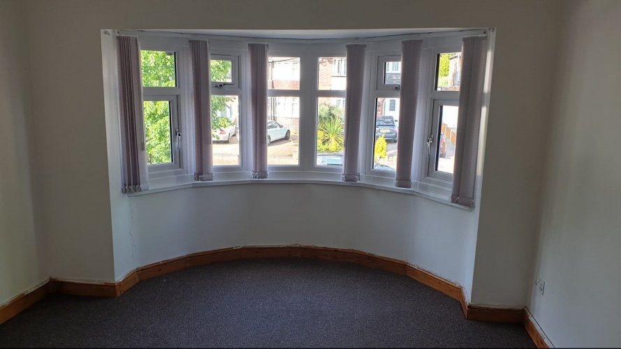 Birmingham Old Farm Road, 3 Bedrooms Bedrooms, ,Semi-Detached,Letting,1081